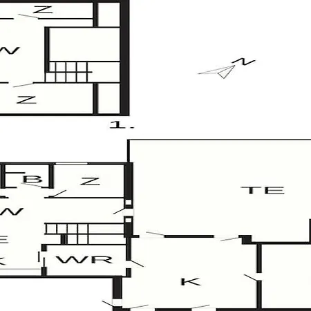 8 Person In Romo-by Traum *